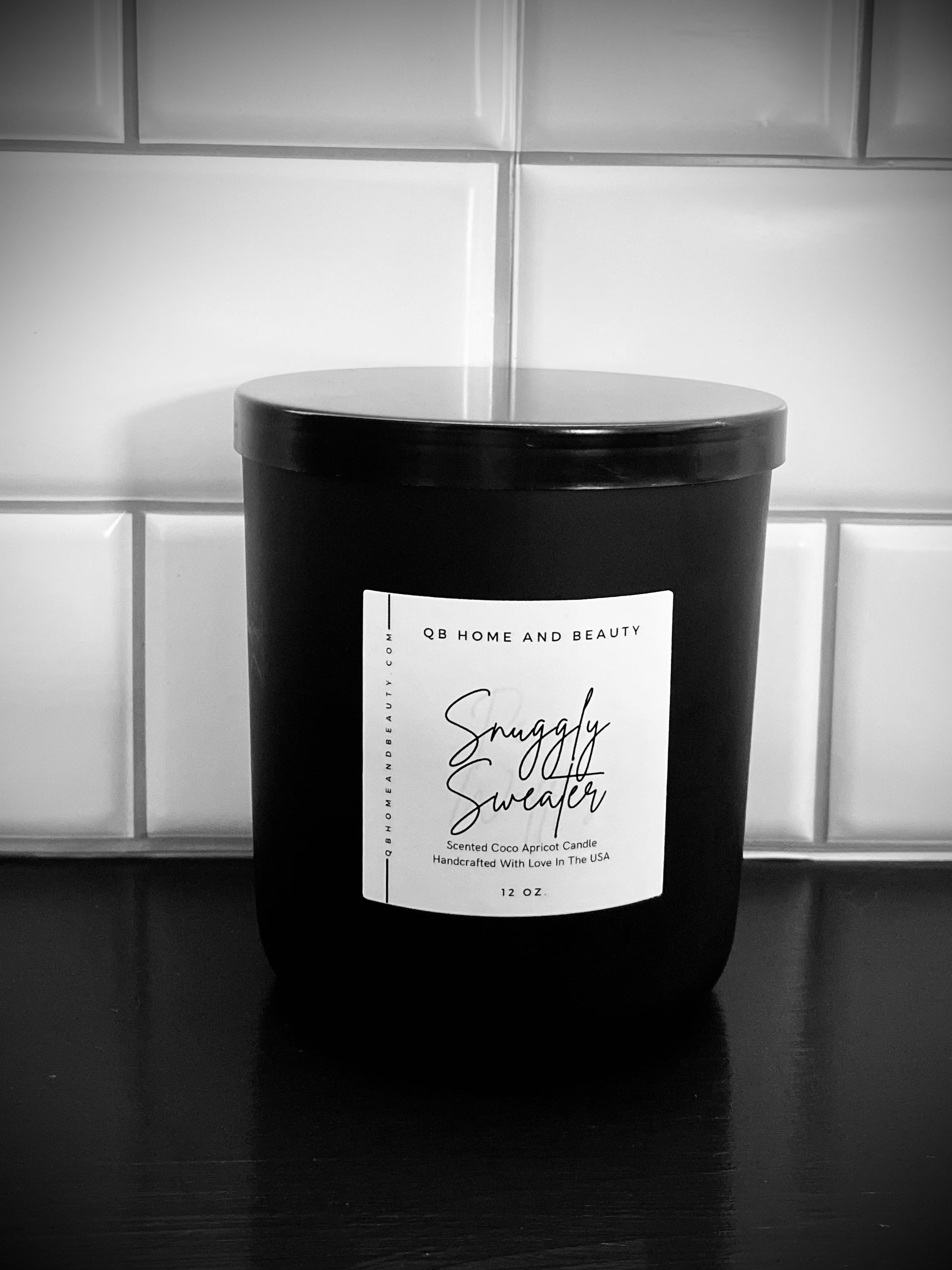 Snuggly Sweater Candle - QB HOME AND BEAUTY